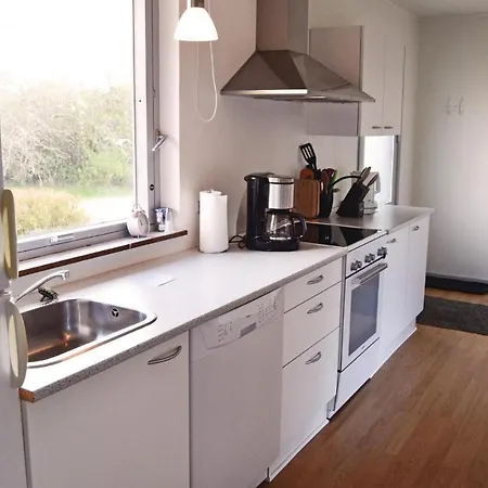 Dom wakacyjny 2 Bedroom Awesome In Tranekaer
