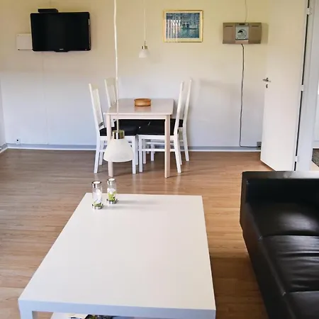 Dom wakacyjny 2 Bedroom Awesome In Tranekaer *