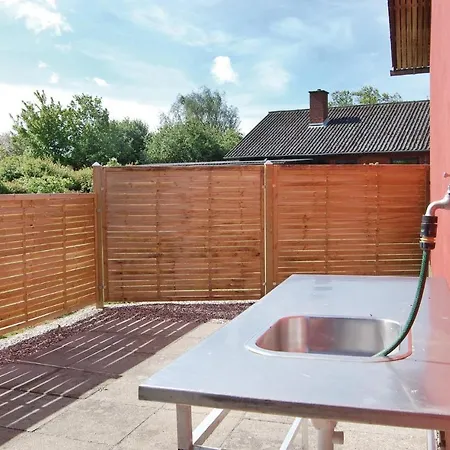 Dom wakacyjny 2 Bedroom Awesome In Tranekaer *